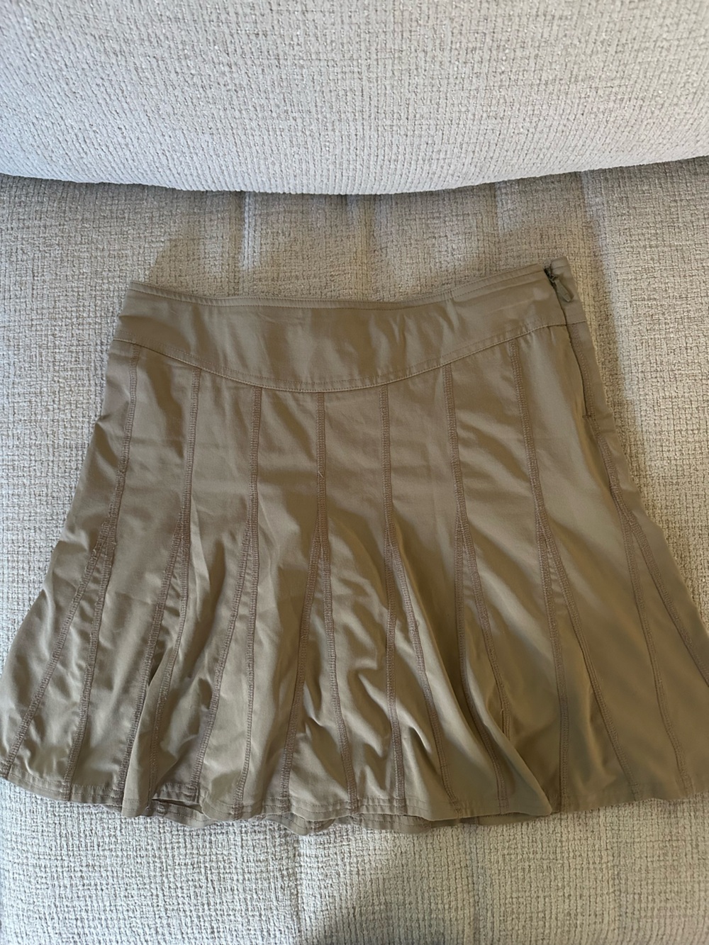Athleta Tan Pleated A-Line Skirt Size 2